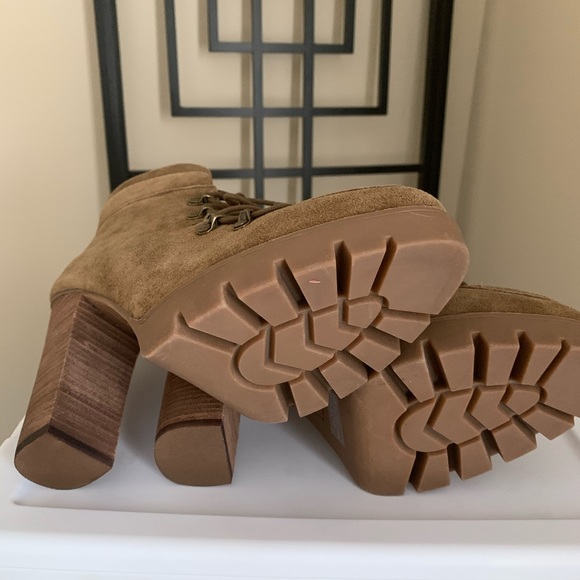Tan Suede booties by Report Signature-Never Worn! - Picture 3 of 5